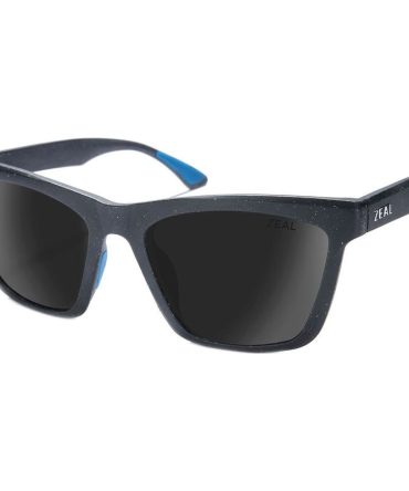 Zeal Optics Cumulus SunglassesMatte Black Grain/Dark Grey Polarised Lenses