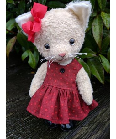 Kittie the Cat by So Treasured DIGITAL pattern